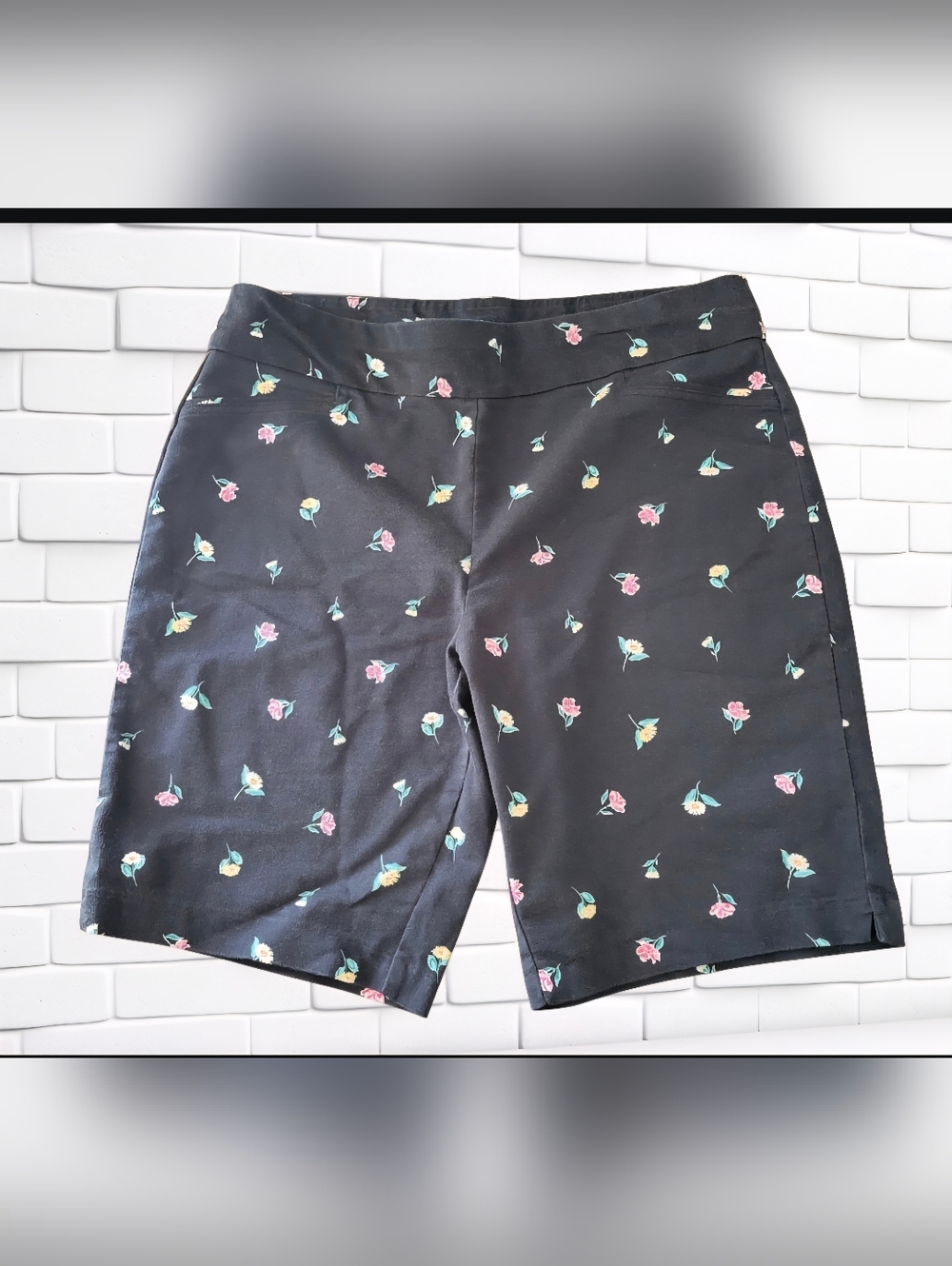 Croft & Barrow Black Floral Stretch Bermuda Shorts